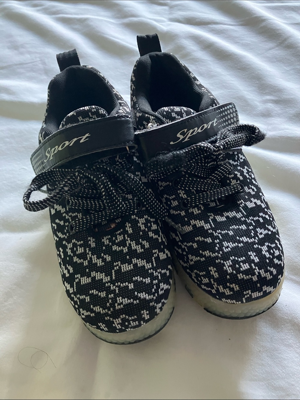 Sport shoe skates Kids Black and White